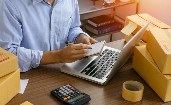 Choisir un avocat e-commerce pour réussir votre boutique en ligne